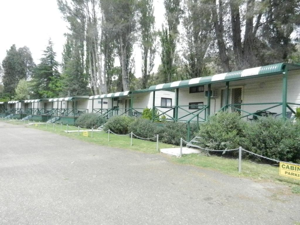 Gundagai Cabins & Tourist Park Eksteriør bilde