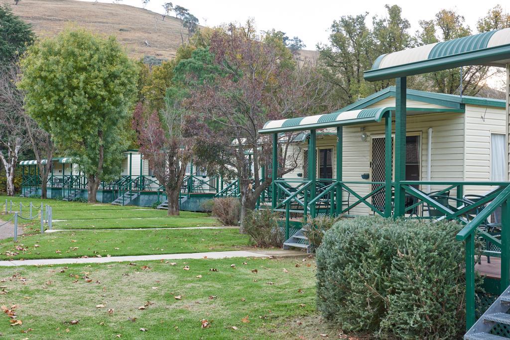 Gundagai Cabins & Tourist Park Eksteriør bilde
