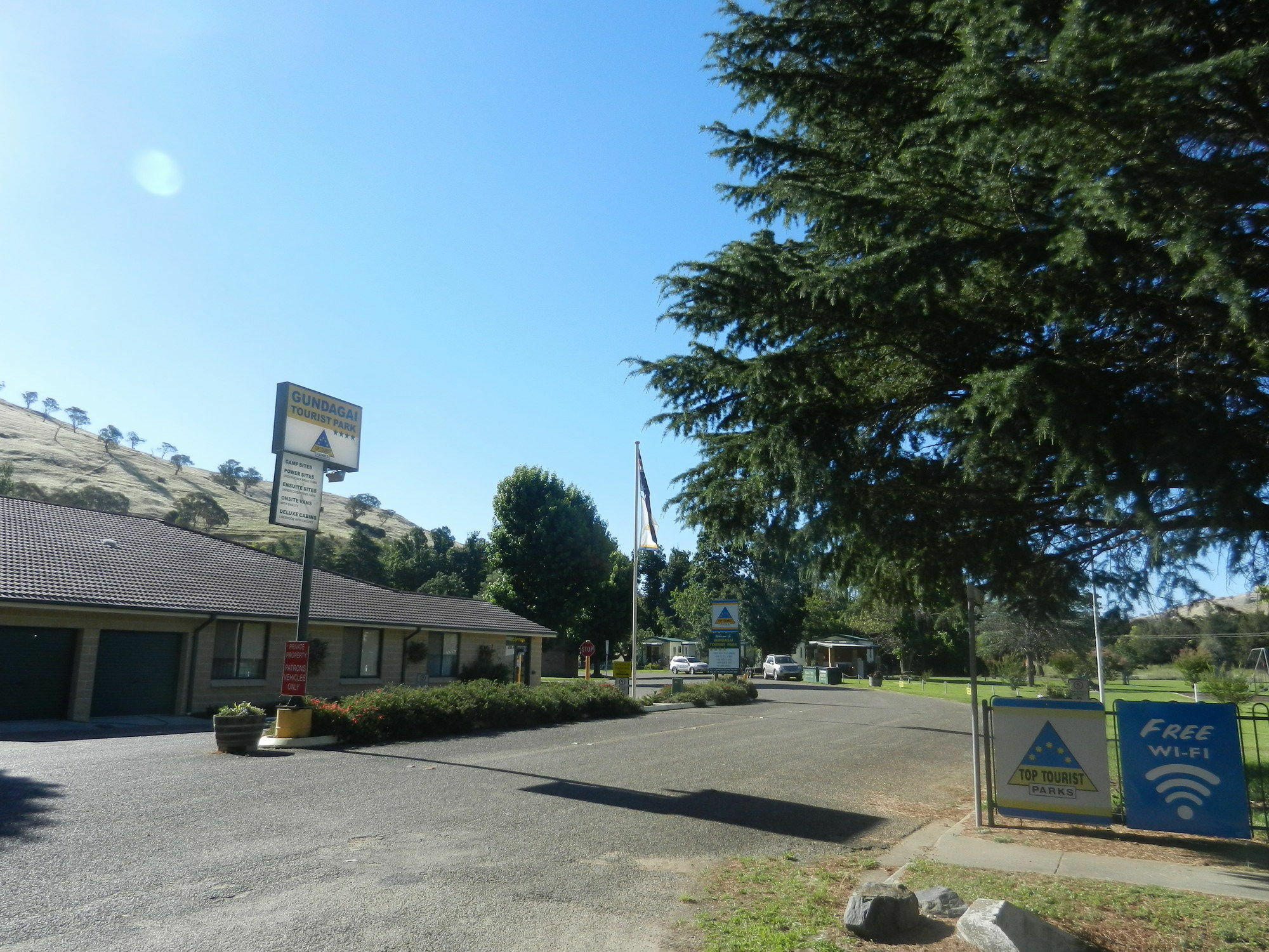 Gundagai Cabins & Tourist Park Eksteriør bilde